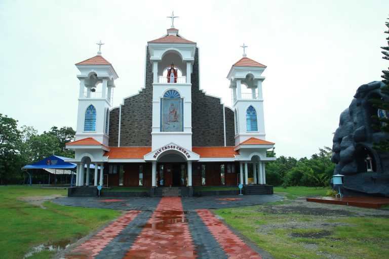 Holy Cross, Menonpara