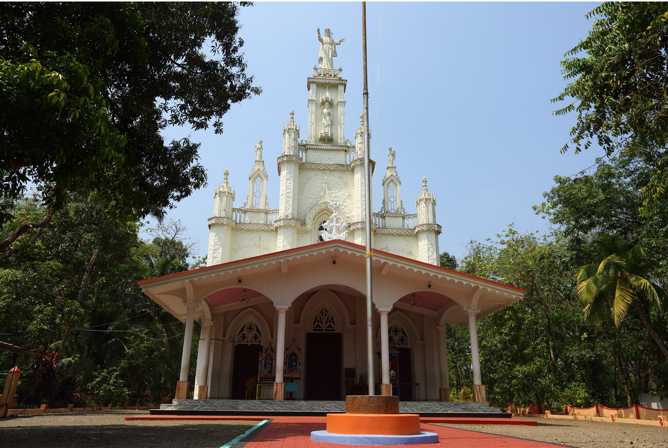 ST. THOMAS CHURCH