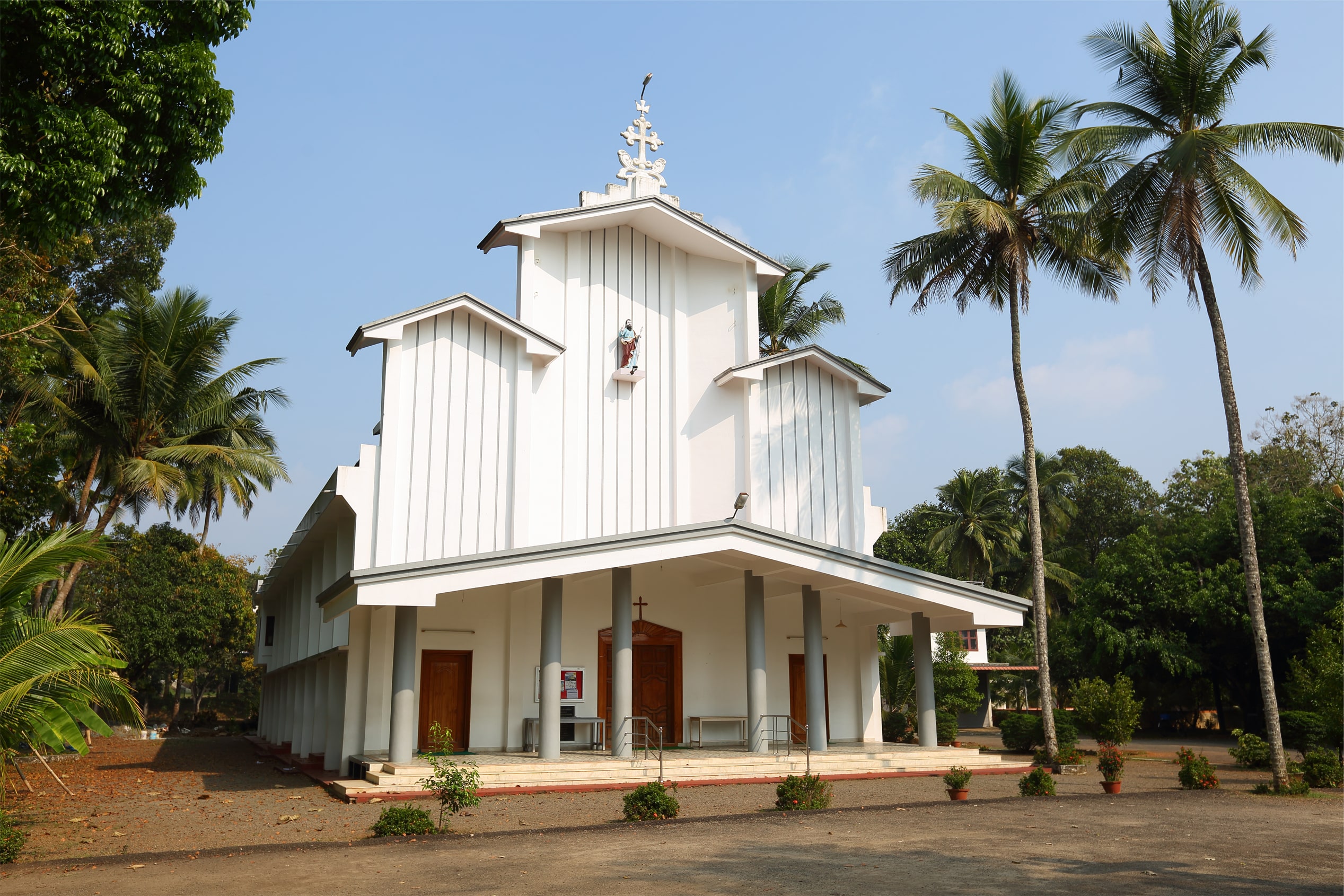 ST. THOMAS CHURCH
