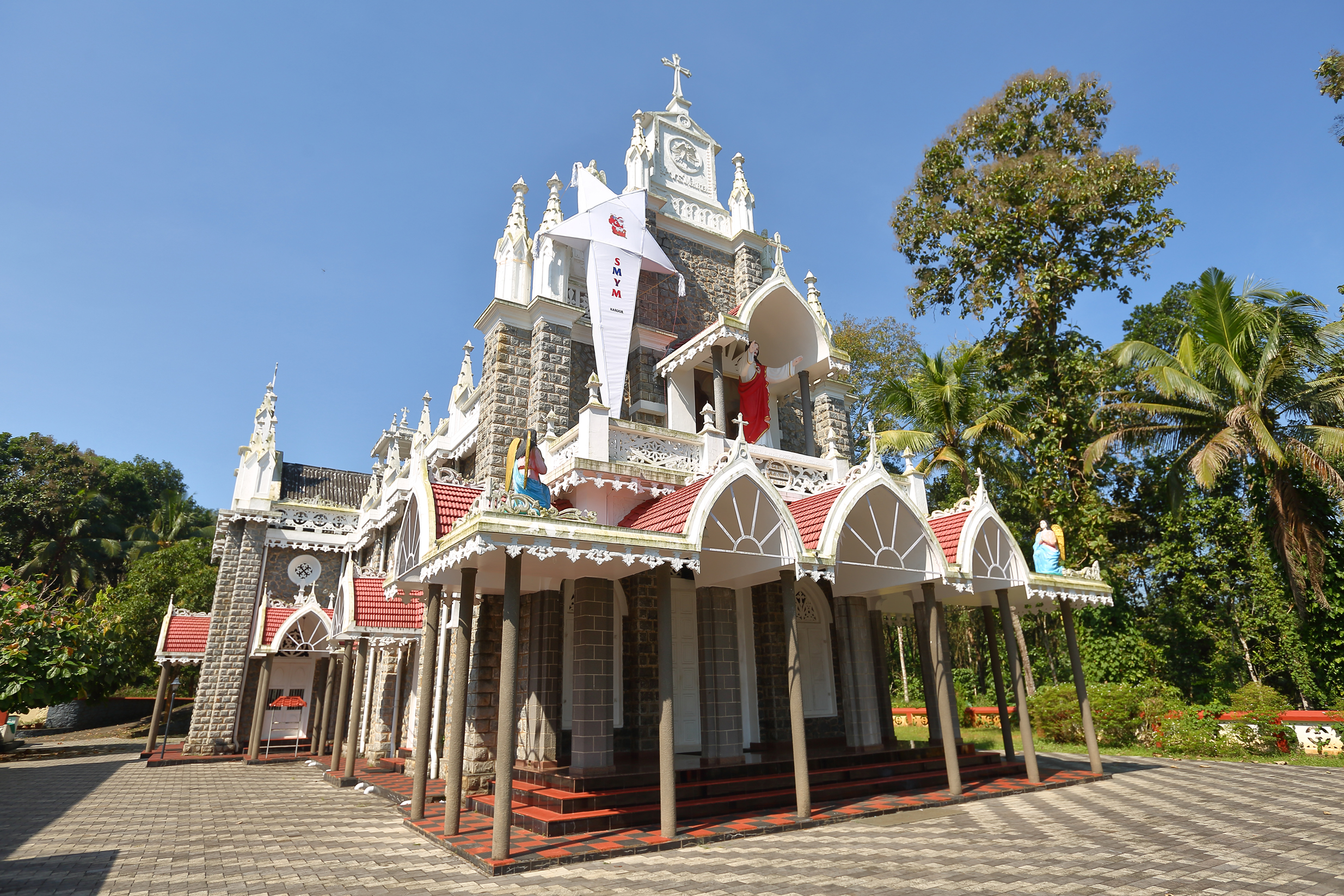 SACRED HEART CHURCH