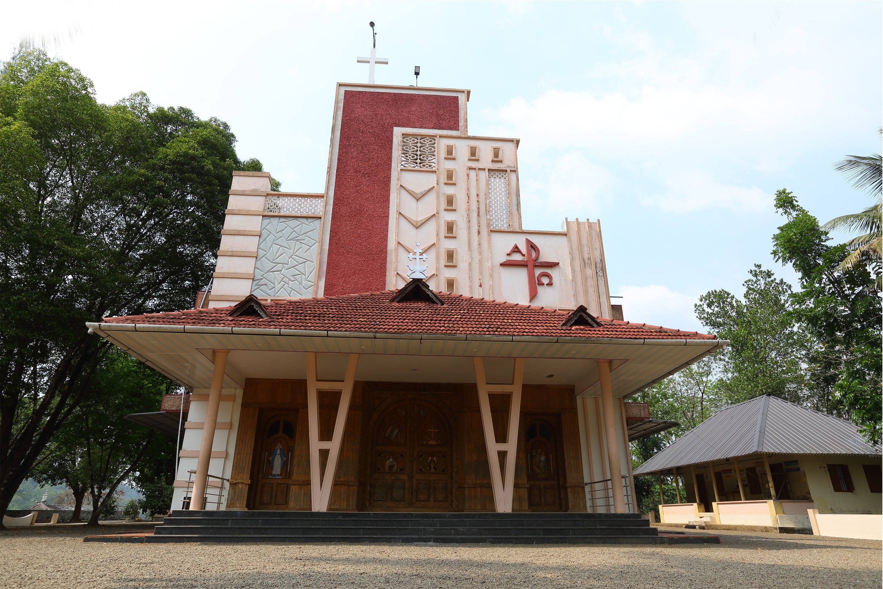HOLY CROSS CHURCH