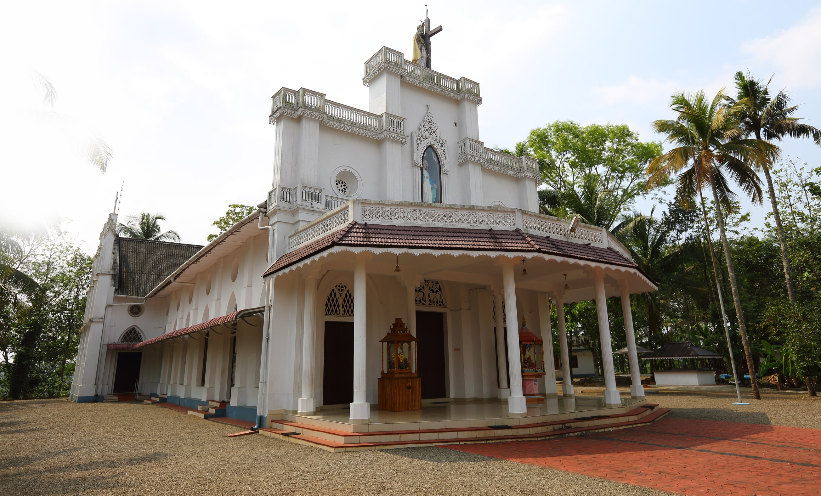 SACRED HEART CHURCH