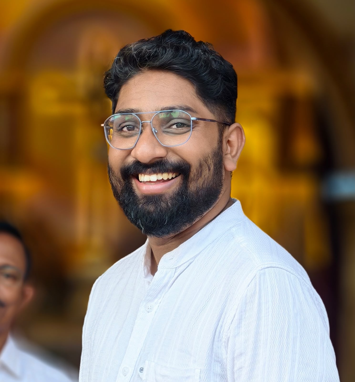 Mr. Sahin Thomas
